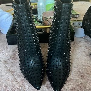 Steve Madden Darren Spiked Stiletto Booties Side Zip Black Womens Size 7